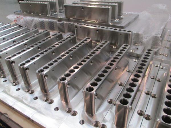 Distributori - mat Aisi 304